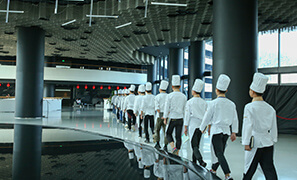 男生学厨师好吗