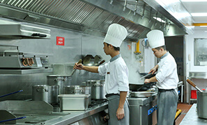 男生学厨师好吗