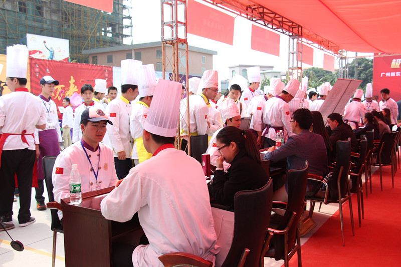 广州新东方烹饪学校_校园招聘会 第二届新东方杯美食狂欢节