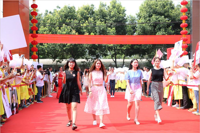 新东方烹饪教育28周年庆典精彩亮点回顾 广州新东方烹饪学校_新东方烹饪教育28周年庆典精彩亮点回顾