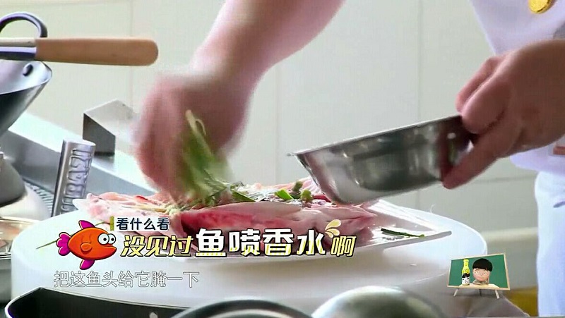 广州新东方烹饪学校_金牌大师与明星转校生的实训课堂 金牌大师与明星转校生的实训课堂