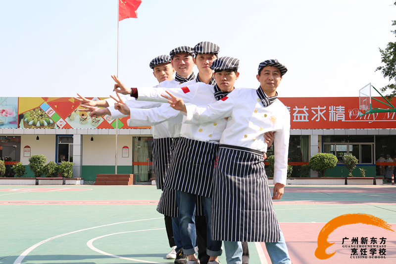 西点精英班级大合照曝光,各个都英姿飒爽 神采飞扬 西点精英班级大合照曝光,各个都英姿飒爽 神采飞扬