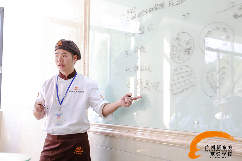 新东方大师吴桂宇：平凡岗位上的不平凡人生