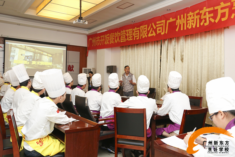 开饭餐饮集团新东方招聘专场 助力学子圆就业梦