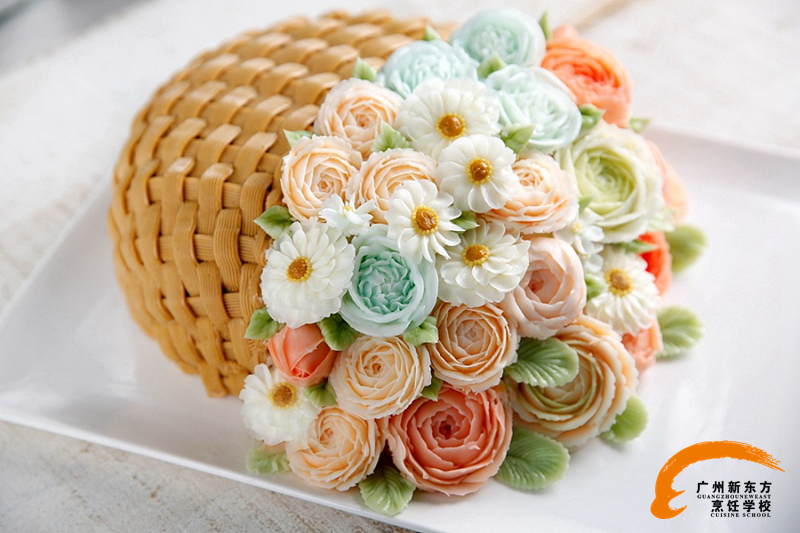 韩式裱花和奶油裱花有什么不同