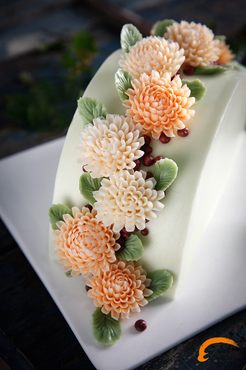 韩式裱花和奶油裱花有什么不同