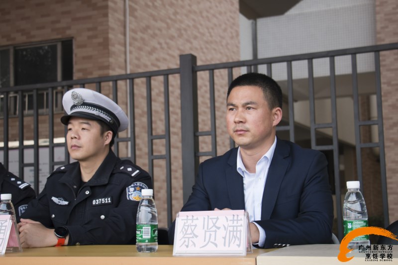 我校应邀参加鱼窝头中学“安全知识”进校园教育活动 我校应邀参加鱼窝头中学“安全知识”进校园教育活动