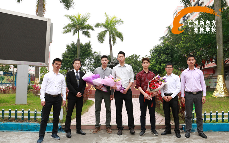 学厨师,哪里好,广州新东方烹饪学校,桃李满天下——”新东方boss来了“成功学子报告会举行 学厨师,哪里好,广州新东方烹饪学校,桃李满天下——”新东方boss来了“成功学子报告会举行