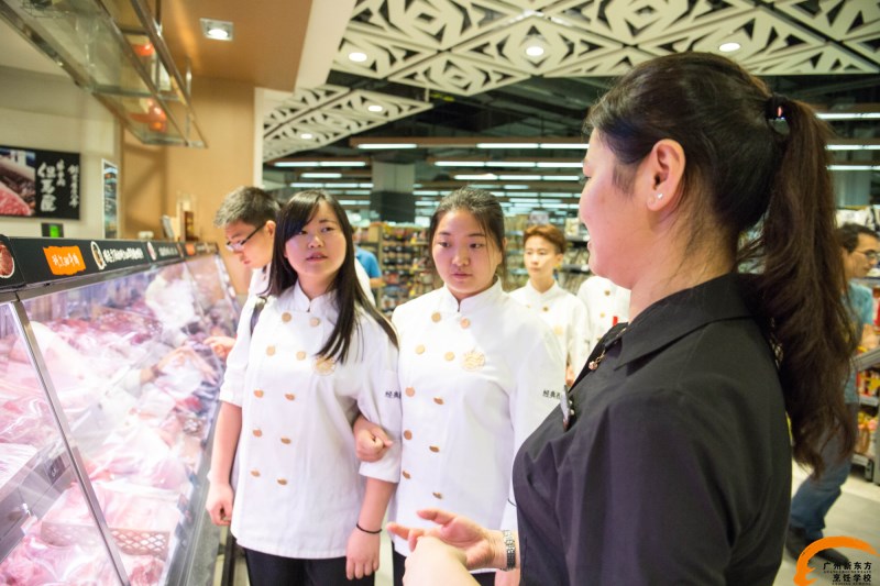 广州新东方Ole’定向班学子赴合作企业参观学习 广州新东方Ole’定向班学子赴合作企业参观学习