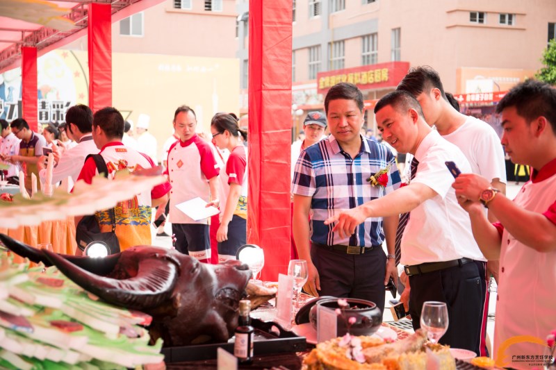 美食决赛现场爆棚 合作企业争相招聘 美食决赛现场爆棚 合作企业争相招聘