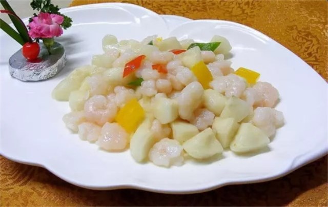 广州新东方在线教广东家常菜马蹄炒虾仁 广州新东方在线教广东家常菜马蹄炒虾仁