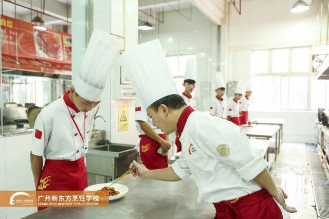 厨师培训学校：在广州新东方厨师学校学厨师一般要多久