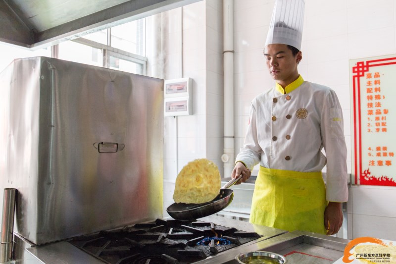 农民工想改变现状？到广州新东方学厨师给你新的就业选择
