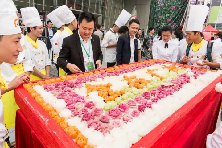 食在广州 | 广州新东方助力“2017年广州国际美食节”,吃货狂欢等你来~ 食在广州 | 广州新东方助力“2017年广州国际美食节”,吃货狂欢等你来~