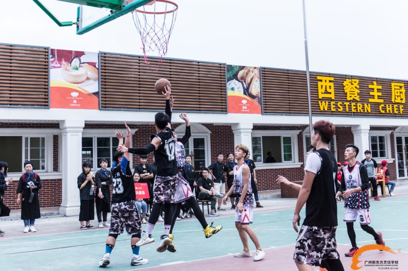 广州新东方冬季校园篮球联赛火热进行中！