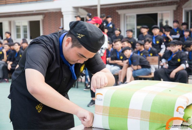 寓教于乐 广州新东方叠军被比赛 展现学子良好精神风貌