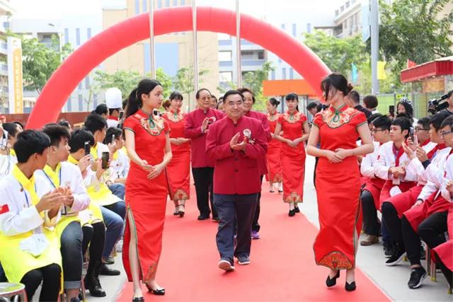 新东方烹饪丨烹饪大师齐聚新东方 大匠于心传承中华烹饪技艺 新东方烹饪丨烹饪大师齐聚新东方 大匠于心传承中华烹饪技艺