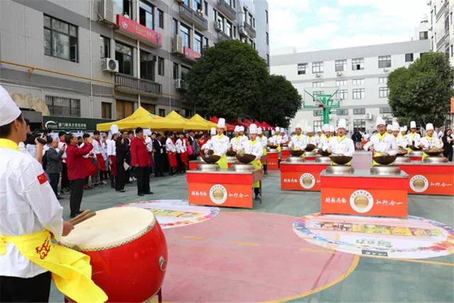 新东方烹饪丨烹饪大师齐聚新东方 大匠于心传承中华烹饪技艺 新东方烹饪丨烹饪大师齐聚新东方 大匠于心传承中华烹饪技艺