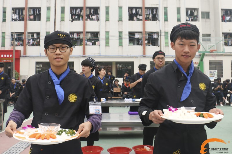 广州新东方烹饪学校举行了西餐刀工技能大赛