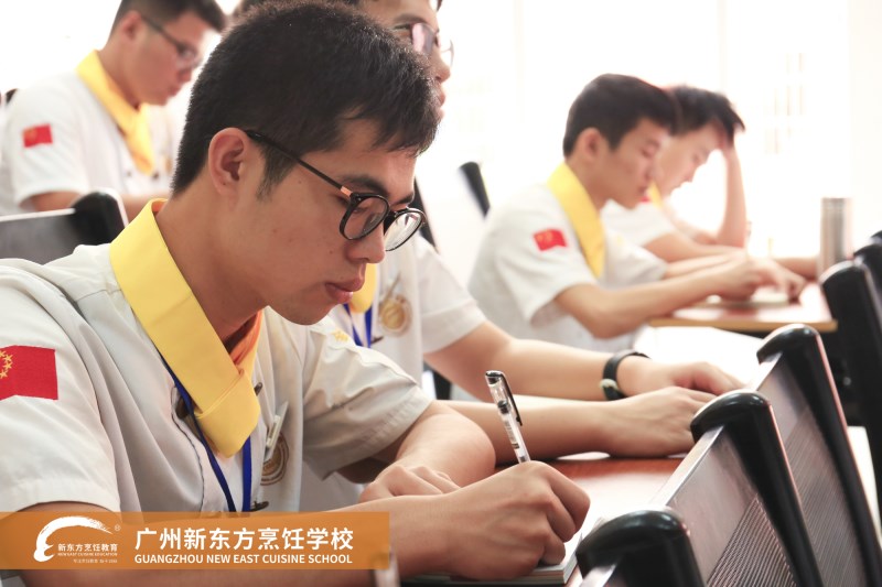 在广州学厨师去哪里?有广东菜培训学校吗? 在广州学厨师去哪里?有广东菜培训学校吗?
