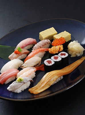 寿司拼盘