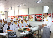 ����ʦ�ڸ�����ѧԱ�Ͽ�