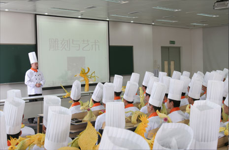 �����¶������ѧУ